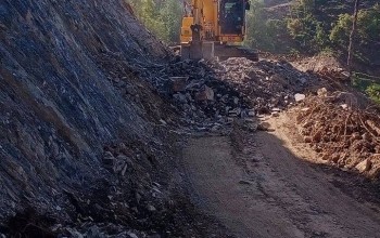 पहिरोका कारण अवरुद्ध जयपृथ्वी राजमार्ग सुचारु 